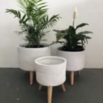 Groovy Tripod White Wash plant pot