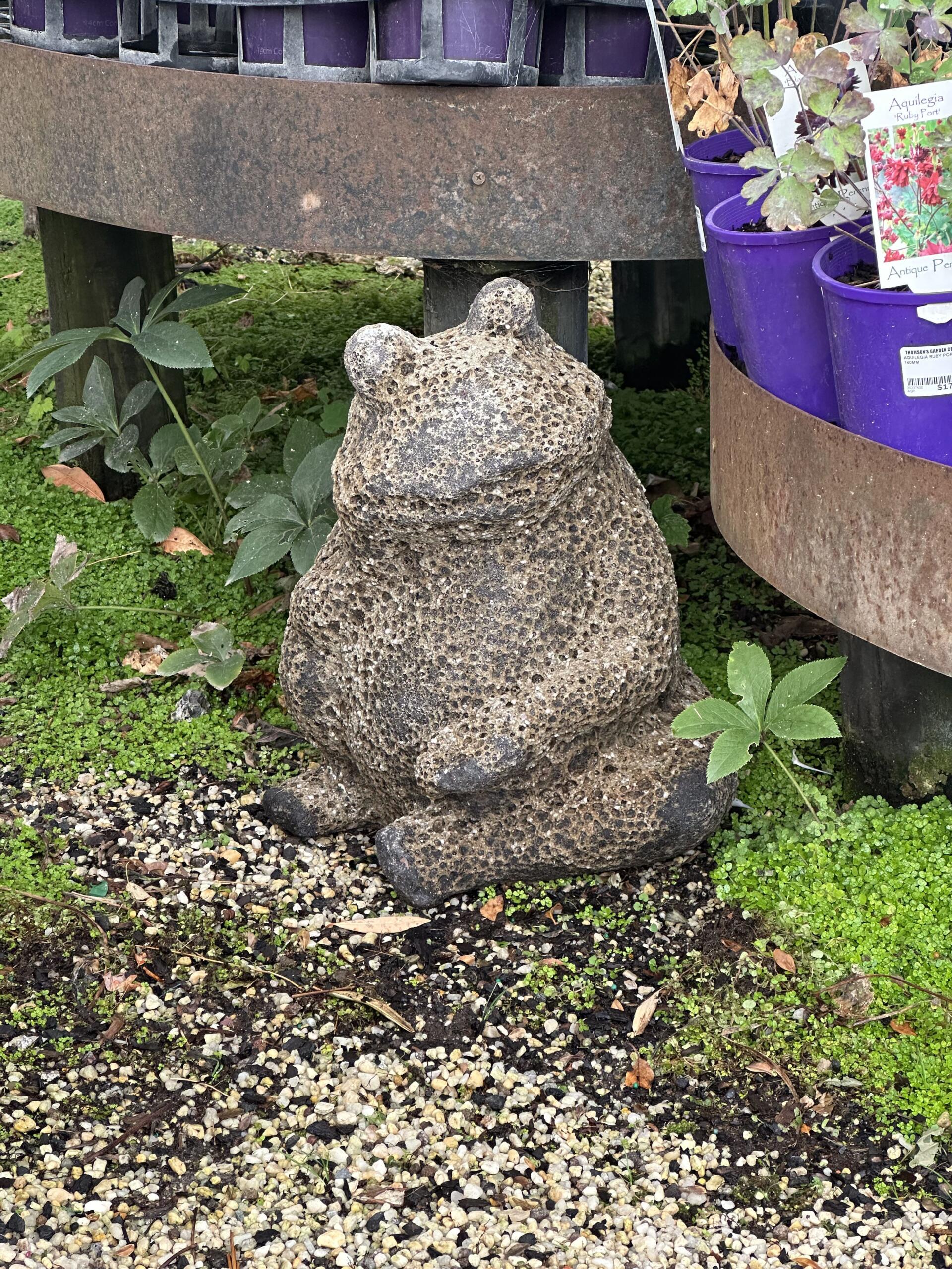Pompeii Frog Garden Statue